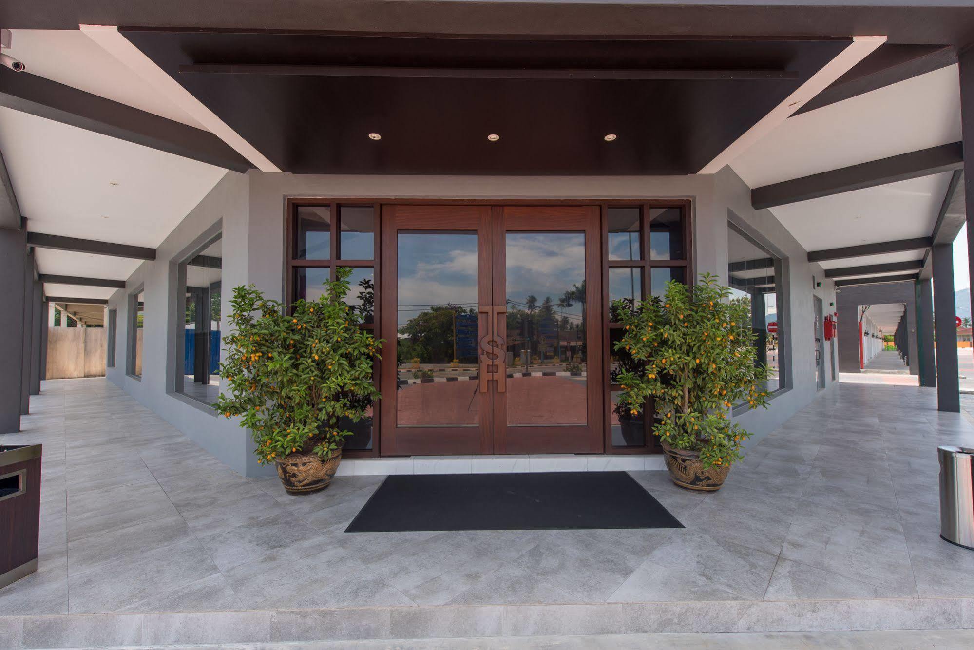 The Smith House Otel Pantai Cenang  Dış mekan fotoğraf